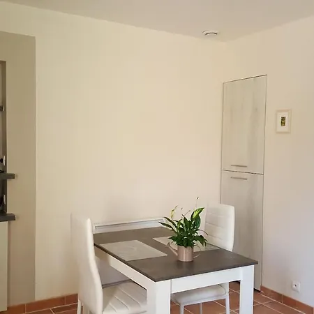 Appartement, Classe 3 Etoiles Confort, Piscine Au Sel, Au Calme Pour Un Couple * Cahuzac-sur-Vère