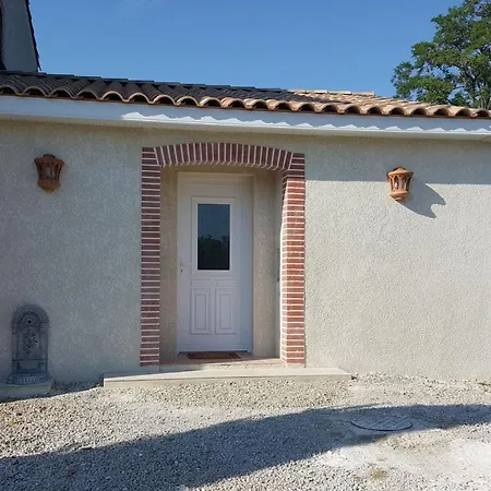 Avec Piscine, Classe 3 Etoiles, De 42 M2 Confort Au Calme Pour Un Couple Cahuzac-sur-Vere